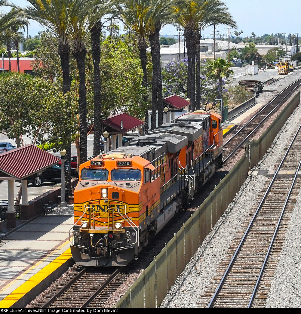 BNSF 7710